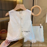 Ensemble deux pièces en polyester pour filles, style occidental, tendance influenceur, nouvelle collection été 2025, avec débardeur en dentelle ajourée et short