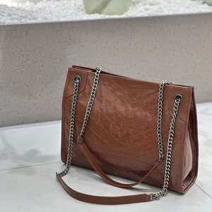 Bolso de Mano de Cuero Vacuno con Diseño de Diamantes de Alta Calidad y Gran Capacidad - Product Image 4