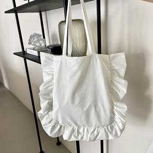 Bolso de mano de un solo hombro para <span class=keywords><strong>mujer</strong></span>, encaje de nube, catálogo de <span class=keywords><strong>revista</strong></span> de marea Vintage, tela de nailon impermeable, cadenas de encaje plisado, decoración - Product Image 5