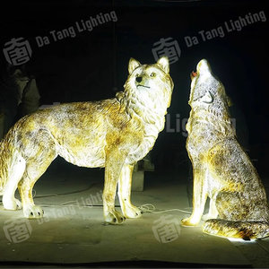 Lampe sculpture loup à LED pour décoration de paysage, lumières personnalisables pour les festivals et les événements en plein air - Product Image 3