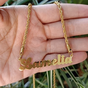 Collar de Joyería de Moda Dorada, Cadena de Cuerda con Nombre Personalizado, Collares con Placa de <span class=keywords><strong>Metal</strong></span> Personalizada, Venta al por Mayor, Colgante Personalizado - Product Image 3