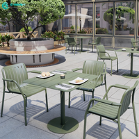 Meubles de patio simples pour l'extérieur, table à manger carrée en aluminium avec revêtement en poudre et chaise sans accoudoirs pour jardin, bistrot, restaurant