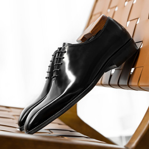 Chaussures habillées en cuir marron pour hommes, à bout carré, à lacets, avec semelle en bois, pour le bureau et les occasions professionnelles - Product Image 2
