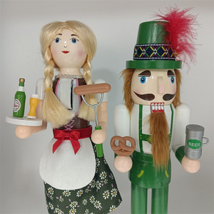 Schiaccianoci Decorativo in Legno Stile Bavarese per Festival della Birra Tedesca, Soldato Schiaccianoci Natalizio 6ft - Product Image 2
