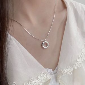 Collar sencillo de hueso de serpiente, diseño circular de plata de ley S925 para mujer, uso diario - Product Image 2