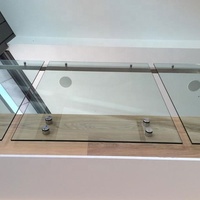 Terrasse en verre balustrade en verre balustrade avec côté de main courante en acier