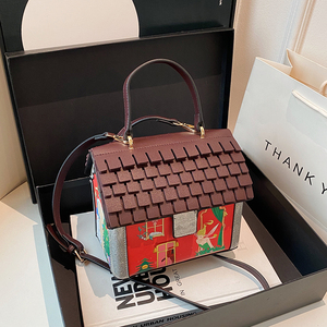 New Custom Creative House Shape Shoulder <strong>Bag</strong> Personality Diagonal Handbag Christmas Designer <strong>Bag</strong> Fashion Cartoon <strong>Fun</strong> Woman <strong>Bag</strong> - Product Image 2