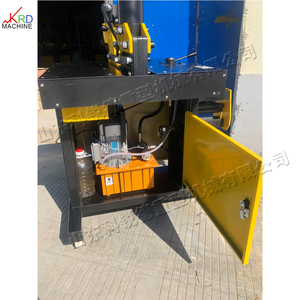 Macchina per il taglio di <span class=keywords><strong>Busbar</strong></span> tre in uno macchina per il taglio di piegatura/punzonatura/taglio di sbarre - Product Image 6