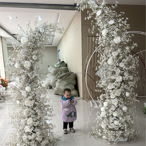 6ft * 7ft Kunstbloemstuk Bruiloft Roos Babys Adem Hoorn Bloem Boog Achtergrond Witte Hoorn Boog Bloemen Staan - Product Image 1