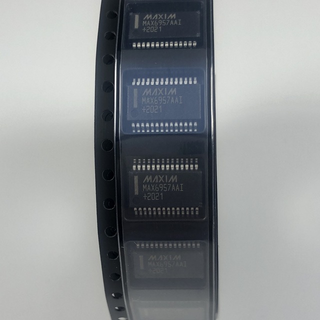 Integrated Circuits Electronic Components LED Display Driver IC MAX6957AAI+