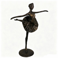 Sculpture moderne en cuivre faite à la main, figurine de ballerine en position de coup de jambe haute, décoration de bureau à domicile