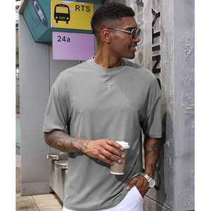 Camiseta gris extragrande para hombre, de algodón, estilo urbano, holgada, transpirable, informal, de gramaje pesado - Product Image 5