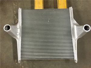 Radiador de Arrefecimento de Motor para Caminhão Intercooler para VOLVO F12 F16 96921 1664351 - Product Image 2