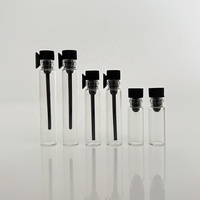 Flacon d'échantillon de parfum transparent de 0,5 ml, 1 ml, 2 ml, petit flacon en verre avec bouchon en plastique