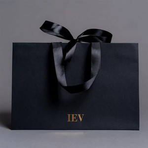 Sacs de shopping de luxe personnalisés avec votre propre logo, sacs cadeaux en papier pliables et réutilisables noirs avec ruban - Product Image 6