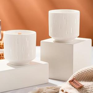 Bougie parfumée en céramique à motif météore avec mèche en bois, cadeau élégant de qualité supérieure pour un anniversaire et la décoration de la maison - Product Image 2