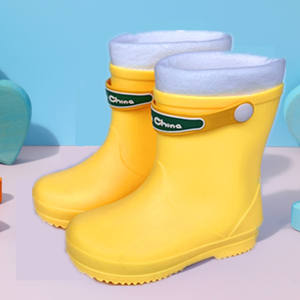 <span class=keywords><strong>Botas</strong></span> <span class=keywords><strong>de</strong></span> lluvia <span class=keywords><strong>de</strong></span> altura media para niños con fondo suave impermeable antideslizante diseño <span class=keywords><strong>de</strong></span> dibujos animados zapatos <span class=keywords><strong>de</strong></span> <span class=keywords><strong>agua</strong></span> resistentes al desgaste para niños niñas - Product Image 4