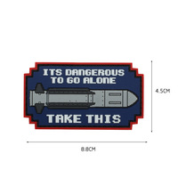 Badge en PVC Q-version pixel prêt à l'emploi pour la vente en gros, en caoutchouc 3D, écologique, résistant à l'eau, 8,8x4,5cm, pour usage tactique