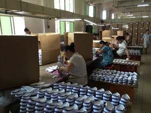 Zapatillas Urbanas para Correr con Suela Rectangular Completa de PU TPU, Entresuela Ligera y Aerodinámica con Retorno de Energía, OEM ODM - Product Image 4