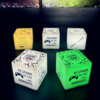Cubes LED carrés rechargeables avec code QR, panneau multifonctionnel pour paiement, réseaux sociaux, réception, Airbnb, Wifi