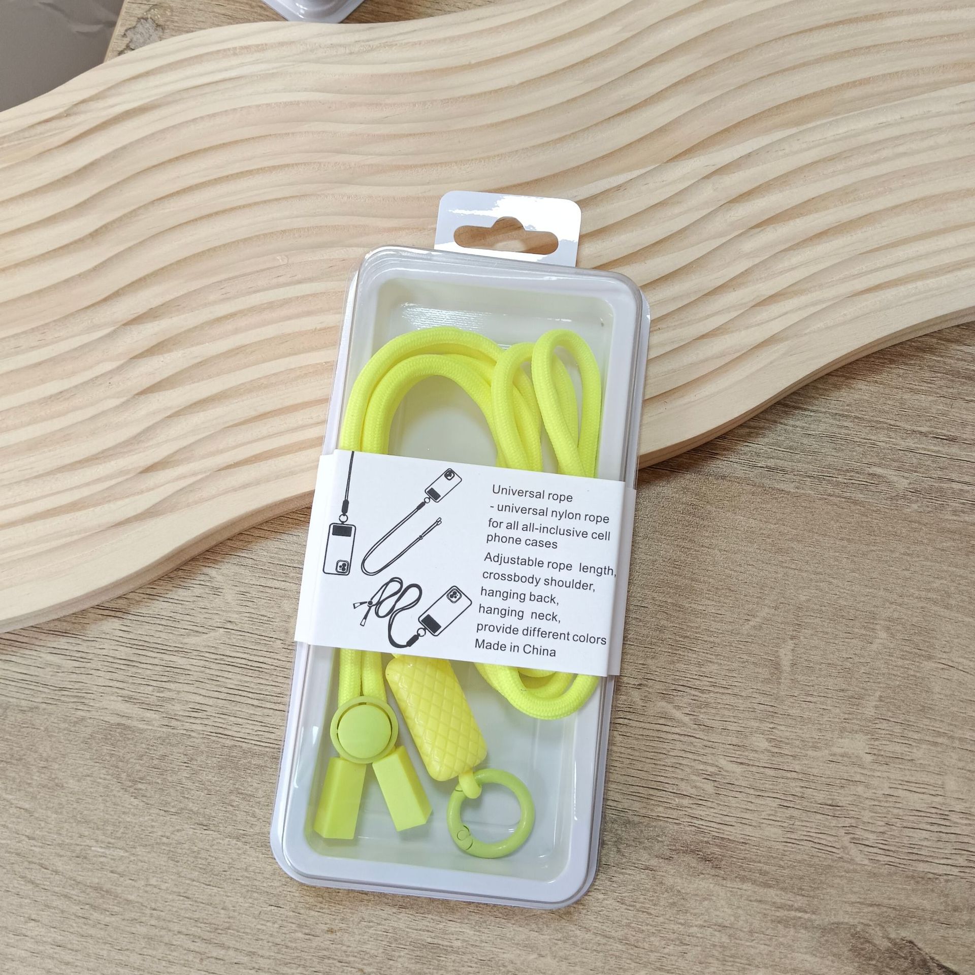 Jaune fluorescent