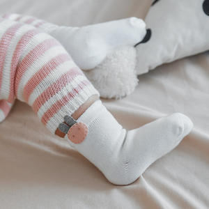 Chaussettes pour bébé <span class=keywords><strong>0</strong></span>-<span class=keywords><strong>3</strong></span> <span class=keywords><strong>mois</strong></span> Haute qualité 5 paires de chaussettes dans un seul paquet Accessoires de dessin animé Chaussettes en coton pour bébé - Product Image 3