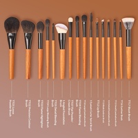 Ensemble professionnel de 16 pinceaux de maquillage pour les yeux en poils naturels avec manches en bois de santal jaune - Marque privée