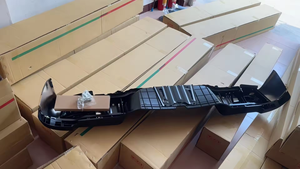 Nuevo estilo Hilux <span class=keywords><strong>Vigo</strong></span> 4X4 Bull Bar Autopartes Protector de parachoques trasero con recortes de escape Accesorios para automóviles hechos de plástico - Product Image 2