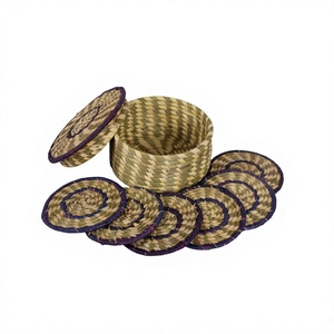 Ensemble de sous-verres ronds en rotin faits à la main, écologiques et modernes, avec support carré et dessous de verre pour le thé - Product Image 6
