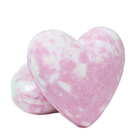 MCBL JR001 Bombe de bain en forme de cœur 100g à l'huile essentielle et au sel, pour bain moussant, avec planche à gratter incluse