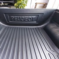 Doublure de lit étanche HDPE directe d'usine pour Peugeot Landtrek Couverture complète rentable Cargo Liner Max Protection