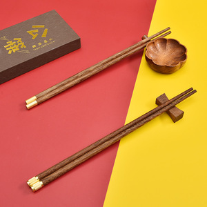 Juego de regalo de cubiertos de madera de ala de pollo sin pintar, que incluye palillos y cuchara, caja de regalo saludable con palillos y cuchara. - Product Image 1