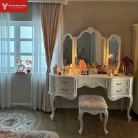 Bureau de princesse et coiffeuse intégrée en bois massif sculpté, style français, pour chambre principale, avec miroir de maquillage