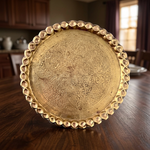 Assiette décorative ronde vintage en métal fait main avec motif végétal gravé pour cadeaux - Product Image 6