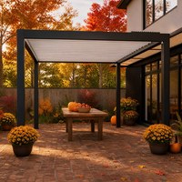 Pergola à lames orientables rétractables 180°, système de moteur silencieux, finitions personnalisées, auvent extérieur pour villa et maison de vacances