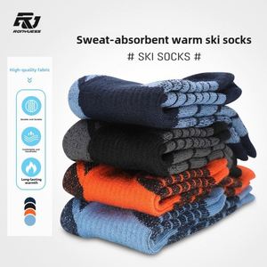 Quality Knee High Men Thickened Ski Winter Thermal Snowboard Socks Anti-Bacterial Sweat Absorbent - Product Image 2