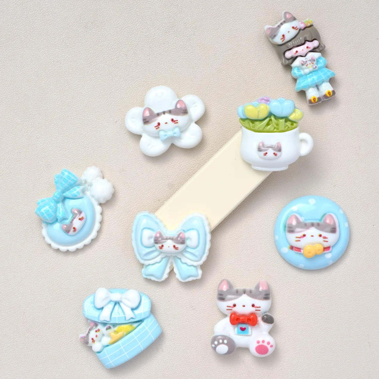 New style blue cat girl cartoon resin charms crafts for scrapbooking decoration cream glue pencil case DIY car pendant material