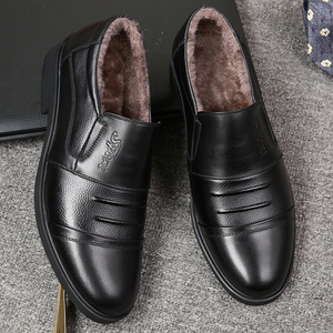 Chaussures Richelieu en cuir pour hommes à bout pointu, à enfiler, pour l'automne, le bureau et la carrière, avec doublure isolante en peluche et semelle extérieure en caoutchouc - Product Image 2