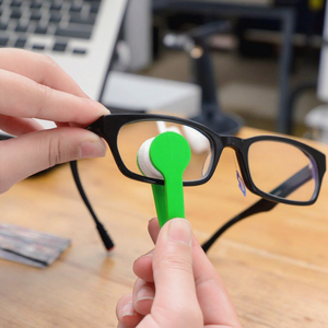 Brosse <span class=keywords><strong>de</strong></span> nettoyage créative, portable et multifonctionnelle en plastique, poils en nylon, légère (40g), pour <span class=keywords><strong>lunettes</strong></span> et toilettes, utilisation sûre - Product Image 2