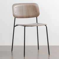 Chaise de salle à manger moderne en bois massif avec pieds en métal noir, chaise d'appoint de style mid-century pour la maison, les restaurants et les cafés