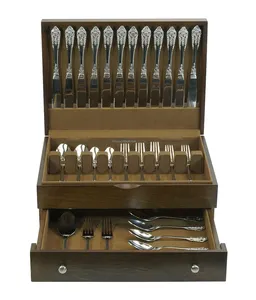 木制餐具箱，带防污衬里餐具，用于刀勺叉