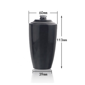 Vase en laiton Noir et Blanc, accessoire pour sportif - Product Image 6