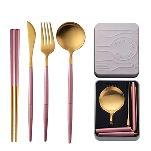 Ensemble de couverts modernes en acier inoxydable couverts en or avec manche <span class=keywords><strong>rose</strong></span> cuillère fourchette couteau de grande qualité luxe pour mariage vente en gros - Product Image 1