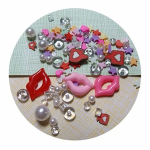 <span class=keywords><strong>Love</strong></span> <span class=keywords><strong>Butter</strong></span> Fluffy Slime Charms Labios rojos Parte posterior plana Resina y Perla Corazón Arcilla Diamante de imitación Mezclado para decoración de Navidad - Product Image 5