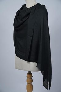 Étole en cachemire et laine fine teinte à la main pour femme – Douce, légère, luxueuse, de qualité supérieure, élégante pour la mode hivernale - Product Image 4