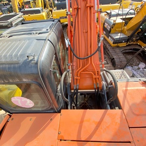 Performances Robustes Excellent Rapport Qualité-Prix Excavatrice d'Occasion HITACHI ZX200 Excavatrice sur Chenilles d'Occasion à Vendre - Product Image 5