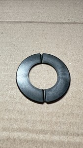 Entretoise de poussée robuste anti-desserrage en métal pour applications automobiles et industrielles - Product Image 2