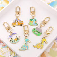 Porte-clés en alliage métallique coloré motif dinosaure de dessin animé, lune, maison, bus, nuage, montagne, rivière, bijou de mode pour les fêtes du Nouvel An, cadeau
