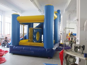 ปราสาทลมเป่าลมพร้อมสไลเดอร์และอุโมงค์ วัสดุ PVC สำหรับใช้งานเชิงพาณิชย์ ติดตั้งง่าย - Product Image 6