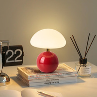 Lampe de chevet pour enfant en céramique, petite, en forme de champignon, avec abat-jour blanc, style crème, alimentation USB, intensité réglable, pour chambre à coucher